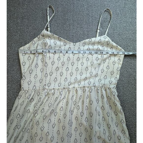 Under Skies Maxi Dress Cream Black Geometric Print Size Large - Picture 8 of 9